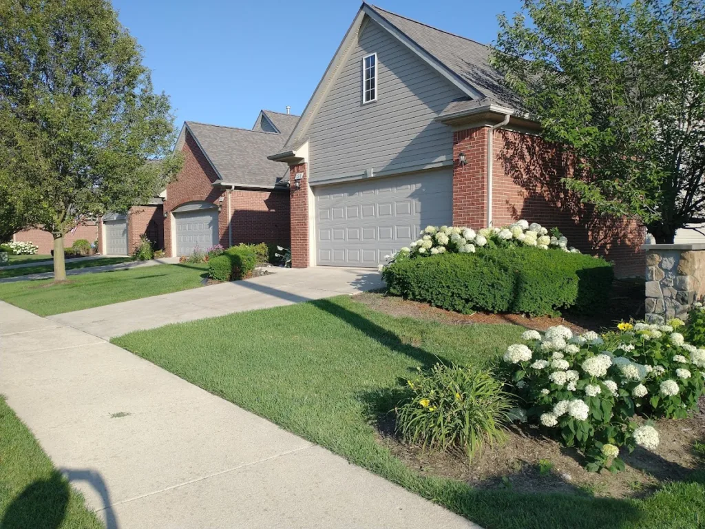 front/side elevation of a townhouse in rivergrove village